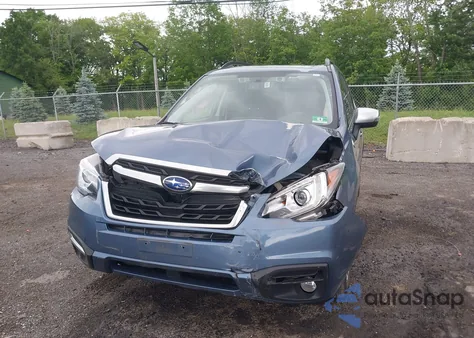 2018 Subaru Forester 2.5I Touring из США, поврежденный, VIN JF2SJAWC5JH528330
